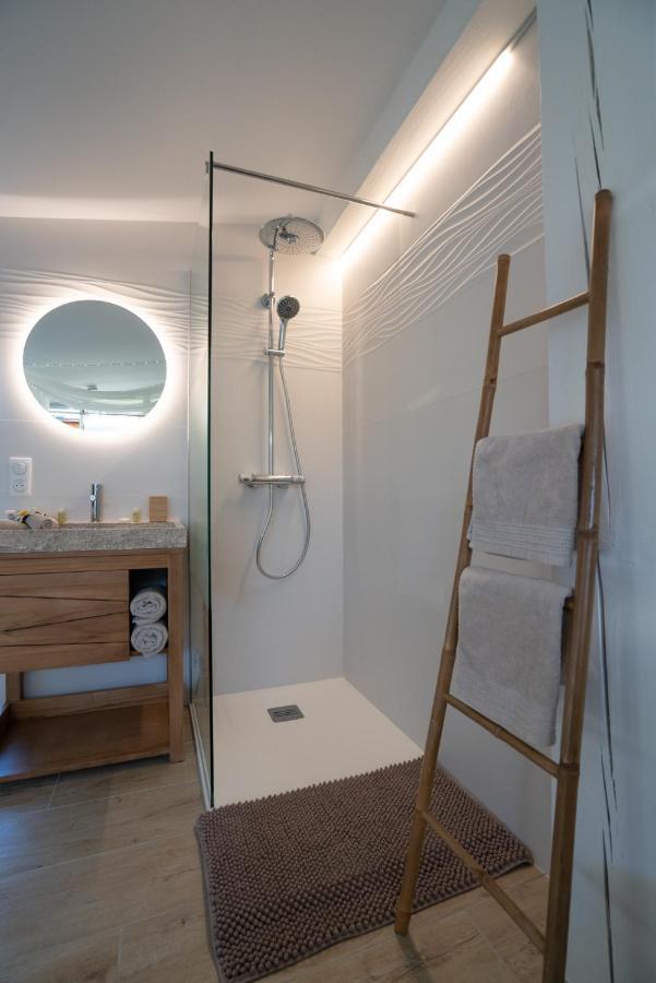 Lovina Chambre De Charme Avec Jaccuzi Velaux Extérieur photo