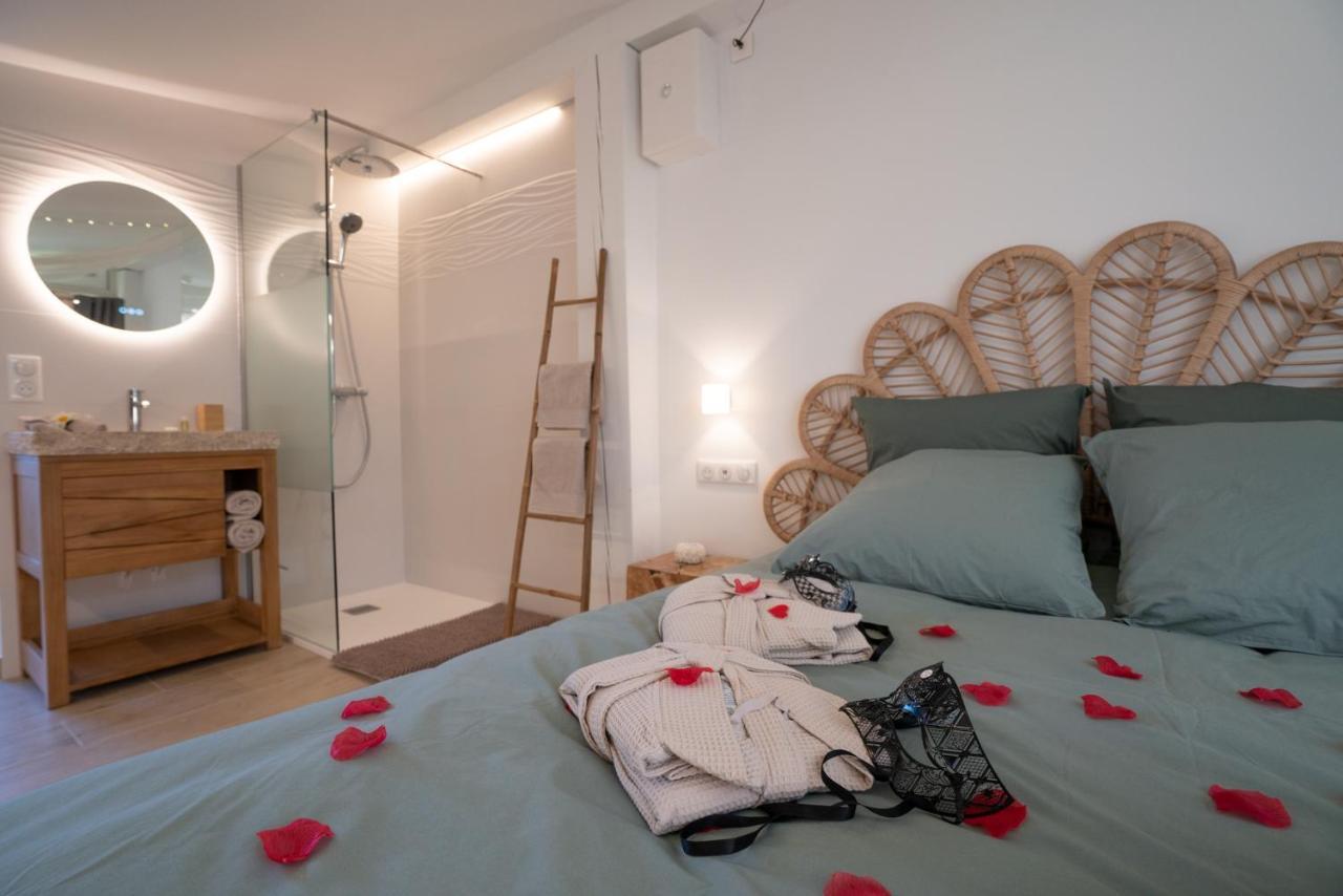 Lovina Chambre De Charme Avec Jaccuzi Velaux Extérieur photo